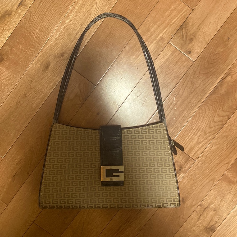 Rare Vintage Leather Large G Gucci Purse